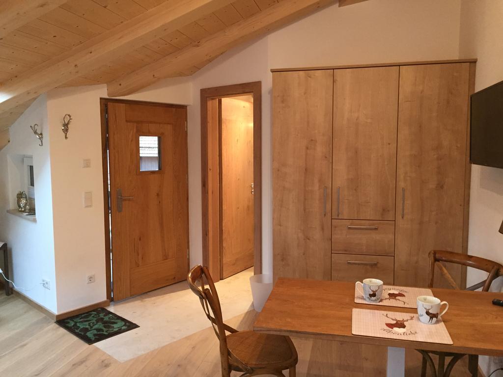 Ferienwohnung Ostermair Apartment Gudiberg Garmisch-Partenkirchen Kamer foto